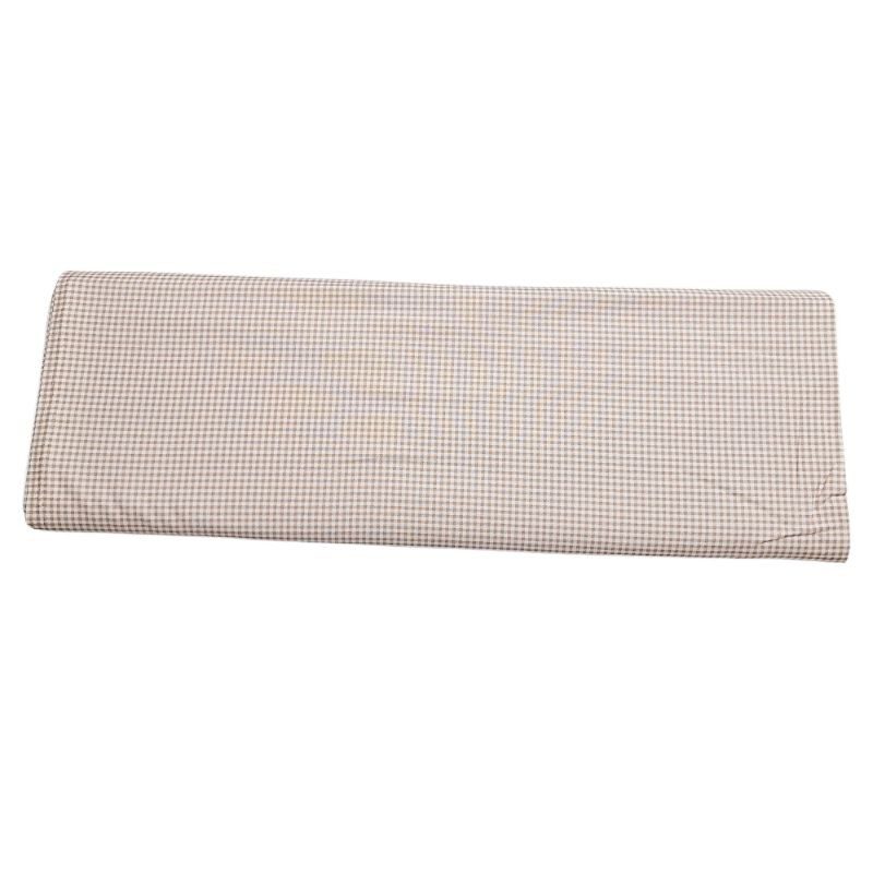 Tela de algodón tipo patchwork, de la colección Nest de Figo Fabrics de cuadritos vichy en color caramelo sobre fondo crema