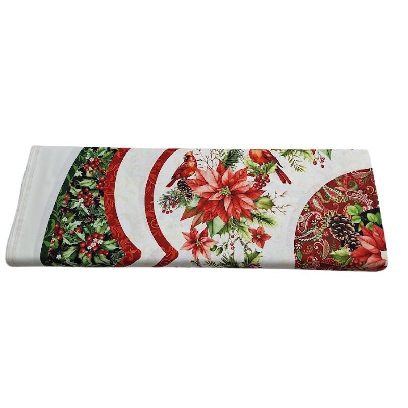 Panel de patchwok para coser un pié de árbol de Navidad circular con diseño de flores de Pascua, guirnaldas botánicas y pájaros cardenales de Studio E.