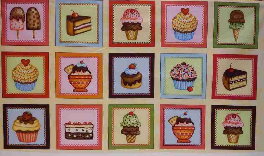 Panel de tela de patchwork con 15 cuadros de postres, helados y cupcakes de colores de la diseñadora Debra Jordan Bryan.